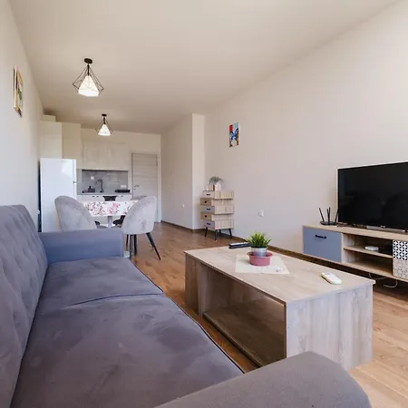 Charm 1-bedroom *