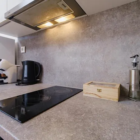 Charm 1-bedroom Apartment